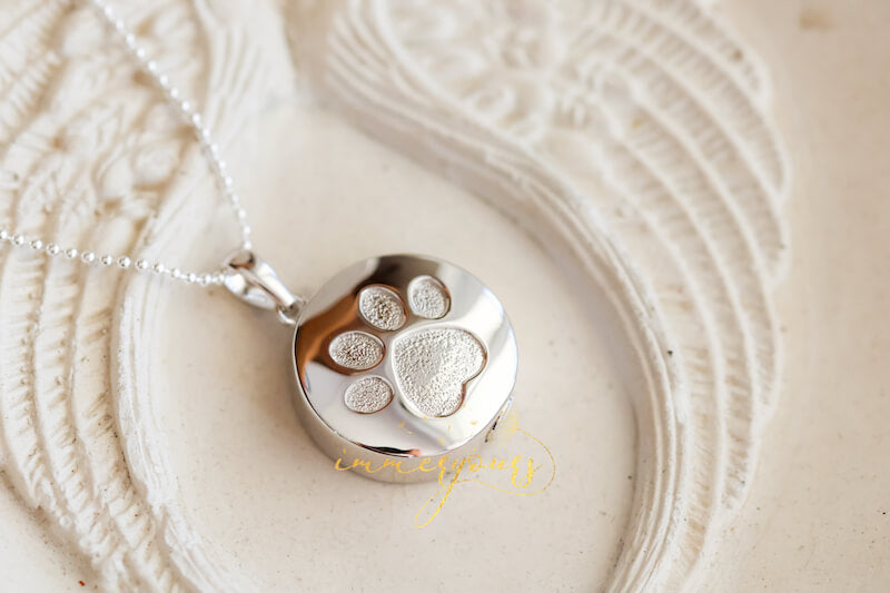 Paw print pendants