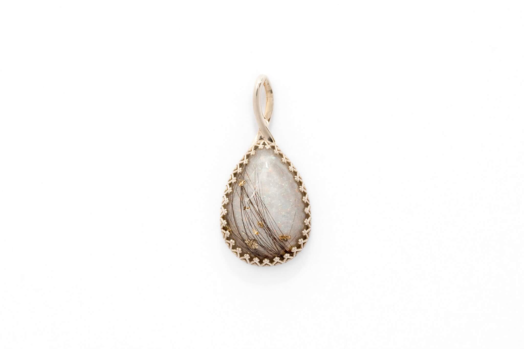 Crown-Pendant-lock-of-hair