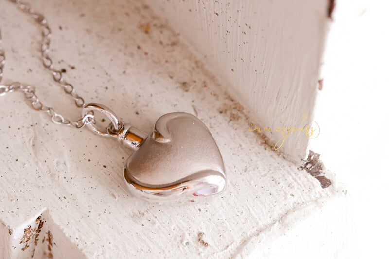 Ash-Holder-Pendant-Heart-Australia