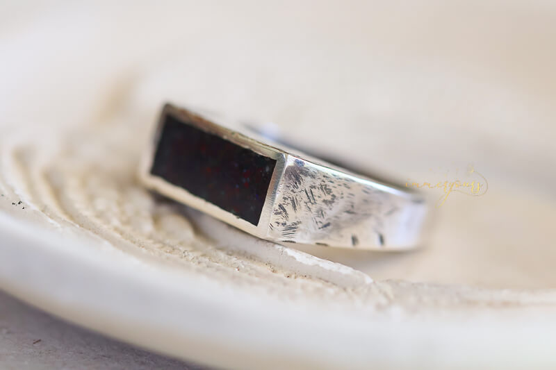 Cremation-Ash-Signet-Ring