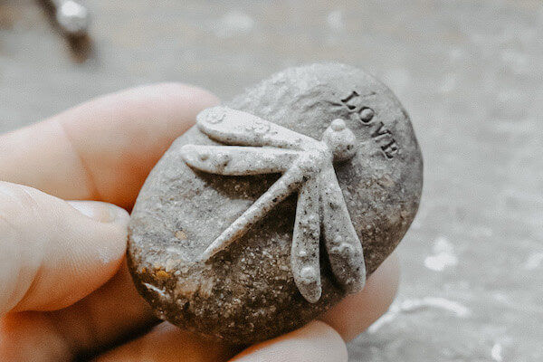 Dragonfly-Comfort-Keepsake-With-Ashes-5