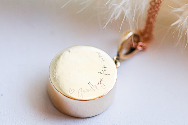 Keepsake-Penant-with-Engraving