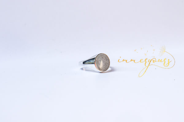 Memorial-Keepsake-Signet-Ring-Oval