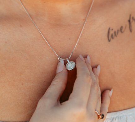 Organic-Ash-Memorial-Pendant