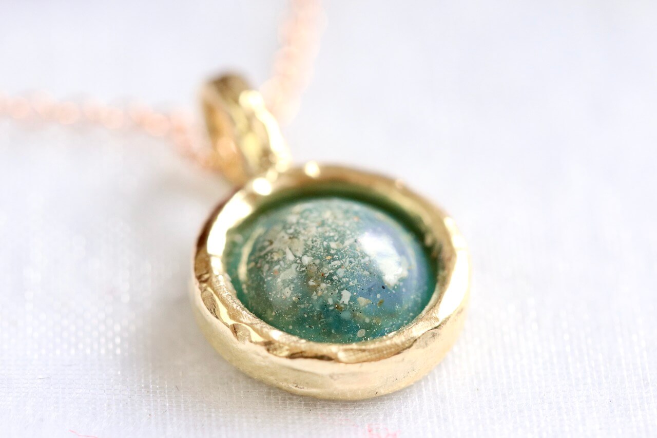 Organic-Styles-Keepsake-Pendant