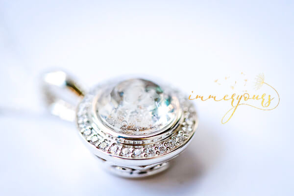 Round-Memorial-Glass-Jewellery