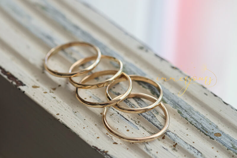 Sleek-Cremation-Ash-Infused-Memorial-Ring