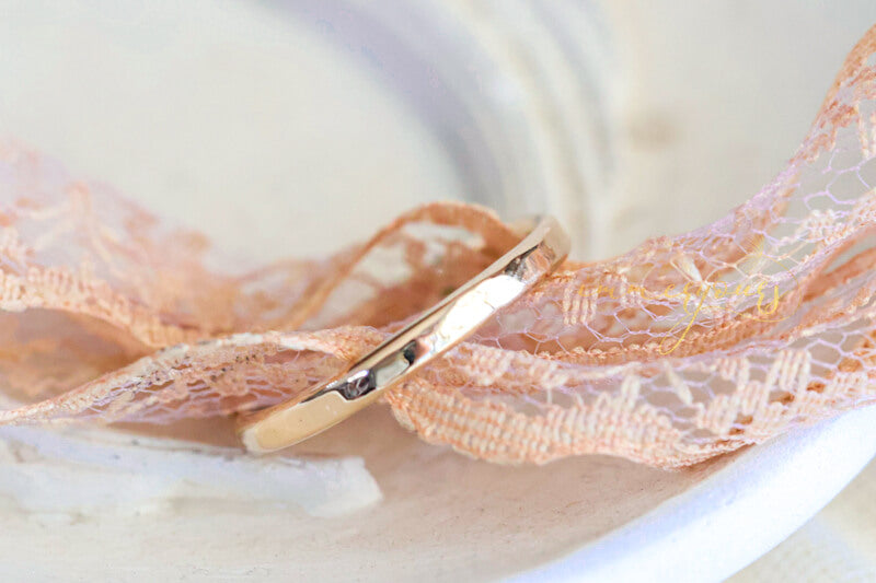 Yellow-Gold-Keepsake-Ring-with-ashes-1