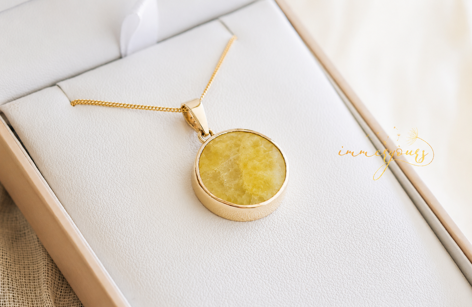 Solace - Time Capsule Pendant