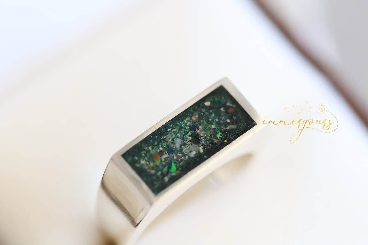 Rune- Slim Signet Ring