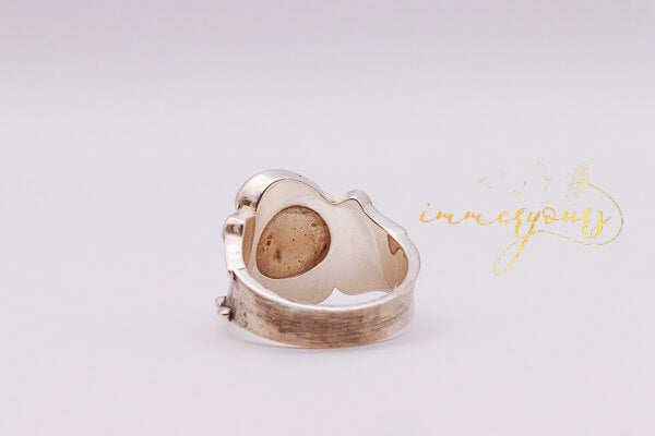 white-gold-memorial-ring-ocean-inspired