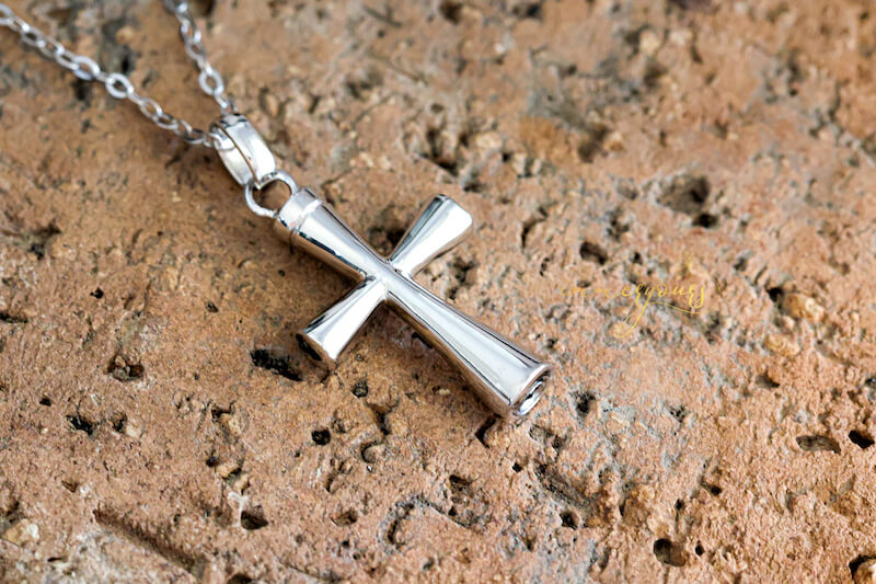 Cross-Shaped-Ashes-Pendant- Australia-Remembrance-Necklace