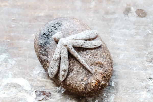 Dragonfly-Comfort-Keepsake-With-Ashes-3