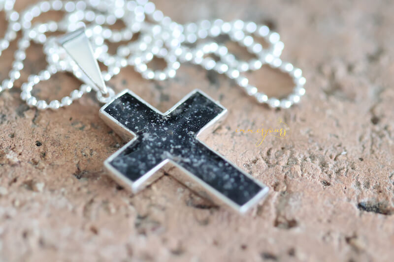Mens-Jewellery-For-Ashes-Cross-Australia