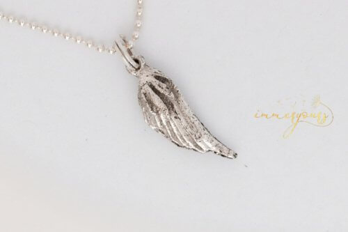 Ash-Infused-Feather-Pendant-8