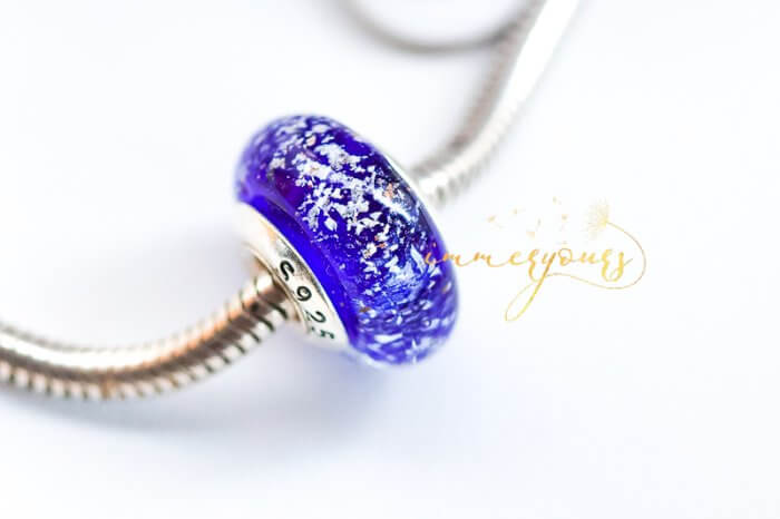 Keepsake-Charm-with-ashes-in-blue